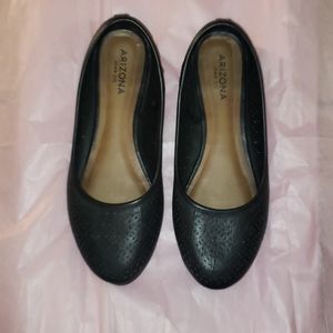 Arizona women's black ballet flats